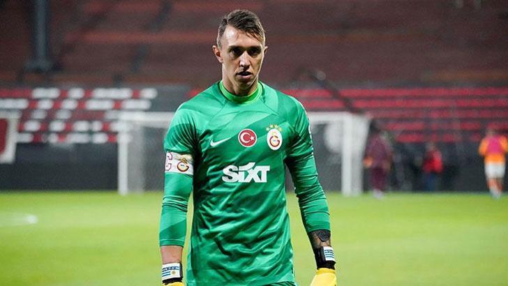 Galatasaray'da Muslera'dan ayrılık kararı! Yeni takımını duyurdular