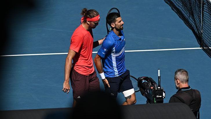 Avustralya Açık'ta Djokovic sakatlandı, Zverev finale çıktı