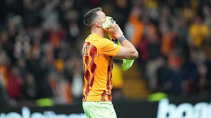 Galatasaray'da Fernando Muslera'dan veda mesajı! 'Yavaş yavaş sona geliyoruz'