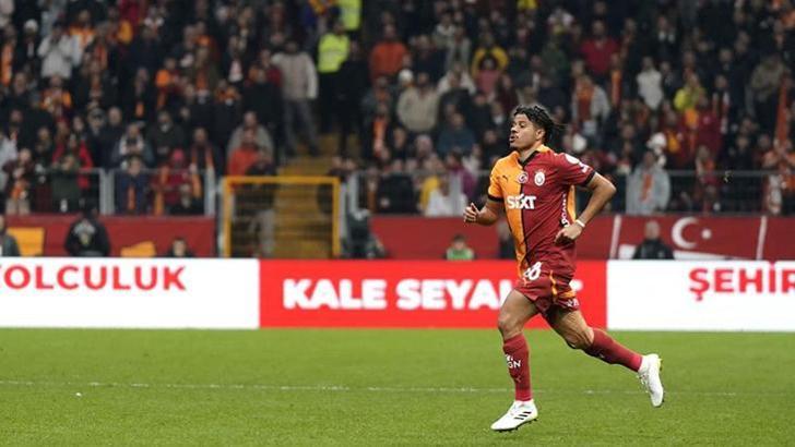 Galatasaray'da Gabriel Sara formasına kavuştu!