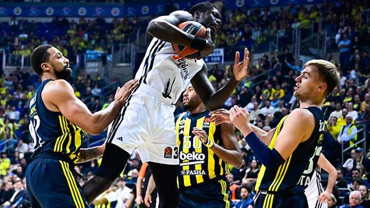 Fenerbahçe Beko - Virtus Bologna maçından kareler