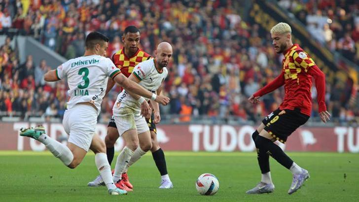 Alanyaspor, Göztepe'ye ilki yaşattı! VAR kararları damga vurdu