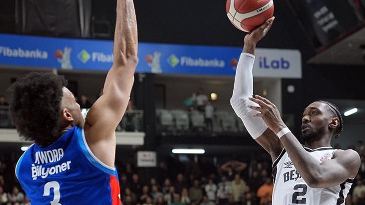 Beşiktaş Fibabanka, Anadolu Efes karşısında adını dörtlü finale yazdırdı