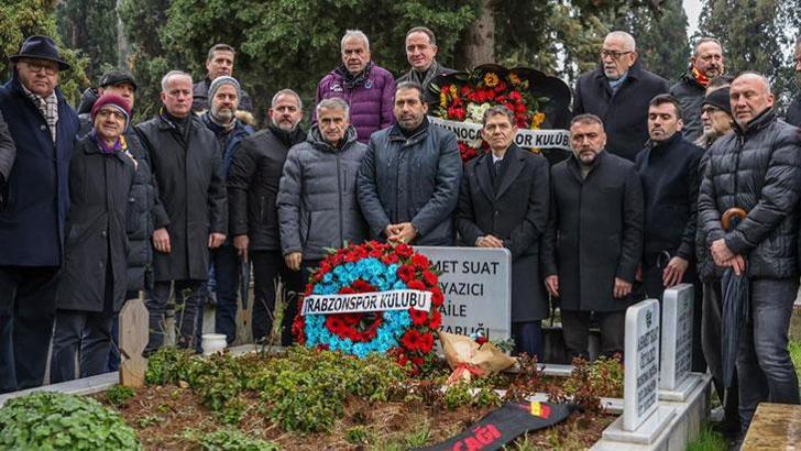 Trabzonspor'un efsanesi Ahmet Suat Özyazıcı kabri başında anıldı