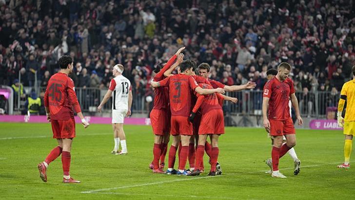 Bayern Münih, Eintracht Frankfurt'a karşı farka koştu!