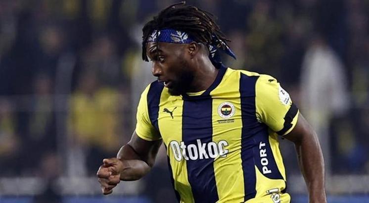 Saint Maximin'in derbi sonrası morali bozuk! Dikkat çeken paylaşım