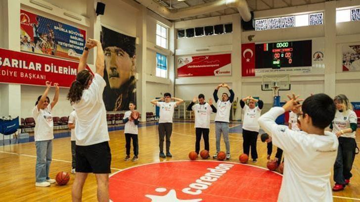 Anadolu Efes, One Team projesini Antalya'ya taşıdı!