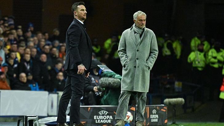 Jose Mourinho'dan öğrencilerine tebrik! 'Fazla takılı kalmayalım'