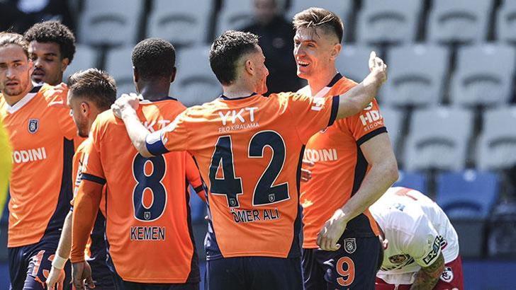 Başakşehir geriden gelerek kazandı! Kırmızı kartlar havada uçuştu