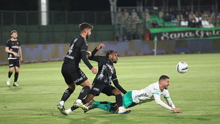 Iğdır FK - Sakaryaspor maçından kareler