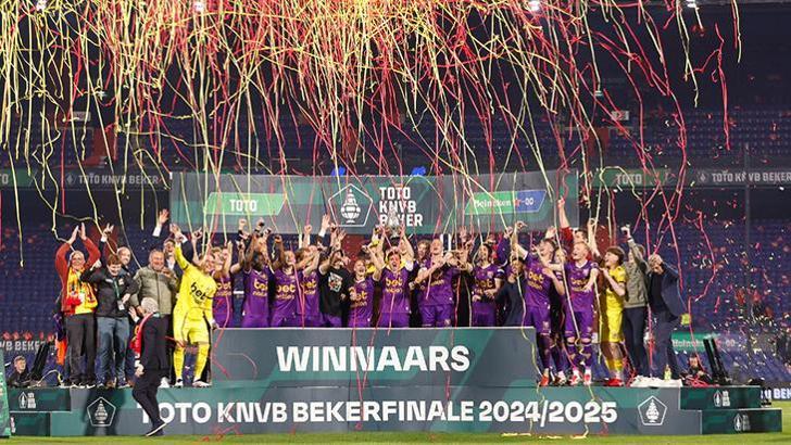 Hollanda Kupası'nın sahibi Go Ahead Eagles!