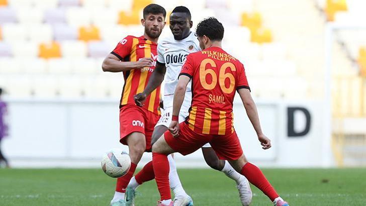 Yeni Malatyaspor - Gençlerbirliği maçından kareler