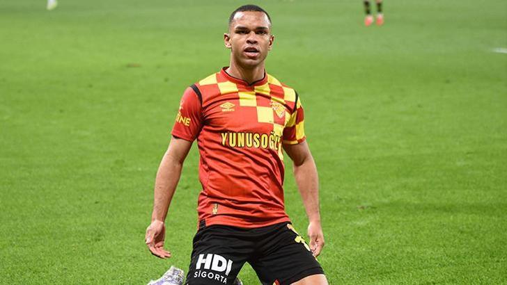 Göztepe'nin yıldızları Southampton yolunda! İzmir'de kritik karar