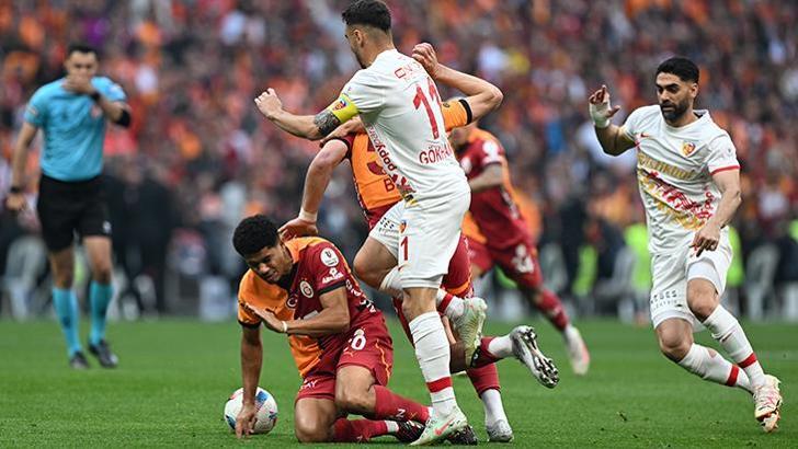 Galatasaray - Kayserispor maçından kareler