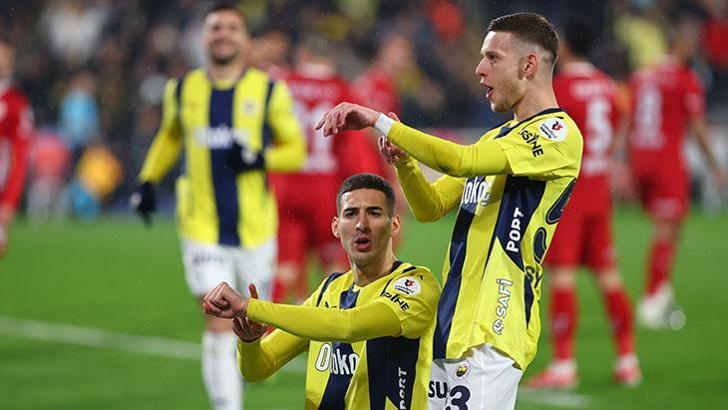 Zewlakow, Fenerbahçeli Szymanski'nin gelişiminden memnun