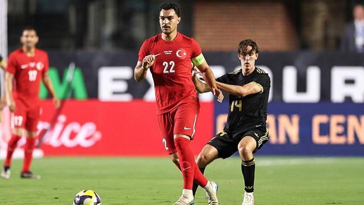 Kaan Ayhan, Milli Takım'da kaptanlık görevinde!