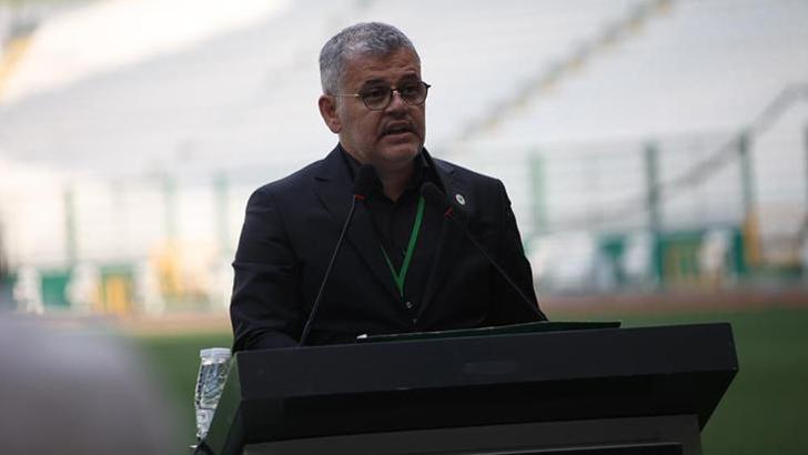 Konyaspor'da yeni başkan Ömer Atiker oldu!