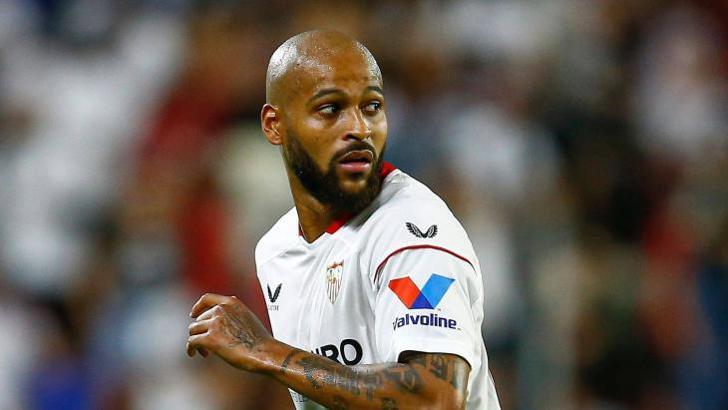 Marcao'dan kansere yakalanan eşine destek!