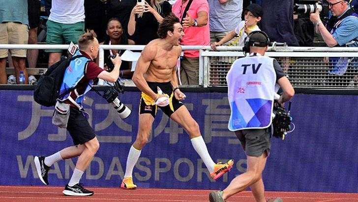 Armand Duplantis'ten sırıkla atlamada 12. dünya rekoru!