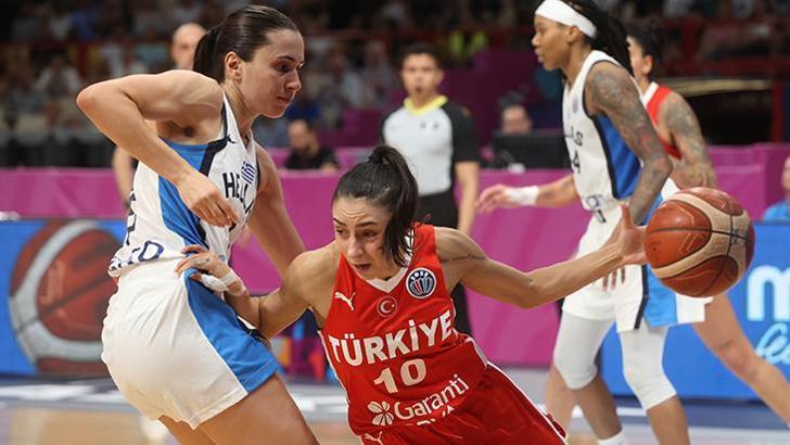 Yunanistan - Türkiye maçından kareler