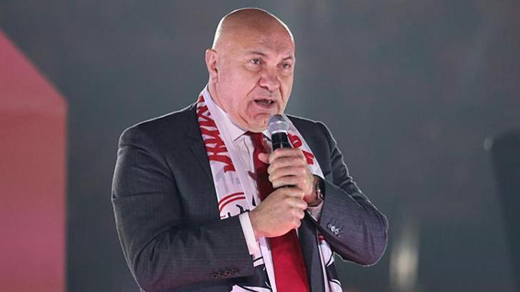 Yüksel Yıldırım: Her gelen oyuncu şartlarını dayatamaz!