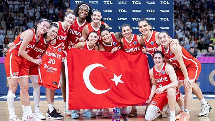Potanın Perileri, İtalya'ya uzatmada yıkıldı!