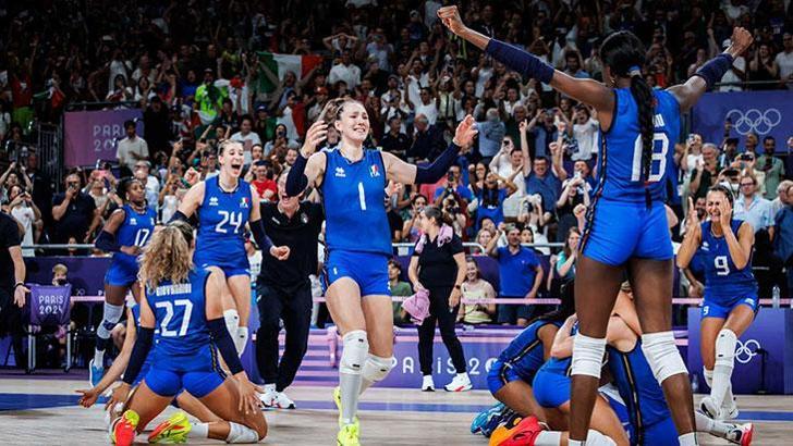 Olimpiyat şampiyonu voleybolcu Galatasaray'a! Takas iddiası, Türkçe mesaj