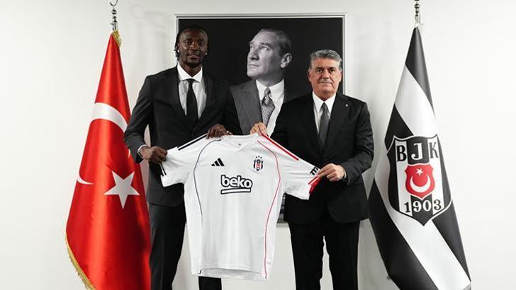 Tammy Abraham'ın imza töreninden kareler