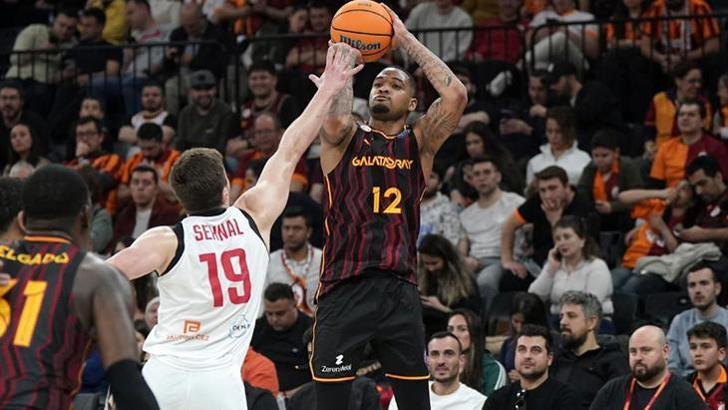 Galatasaray James Palmer'la yeniden anlaştı