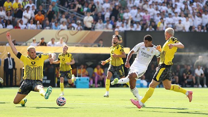 Real Madrid - Borussia Dortmund maçından kareler