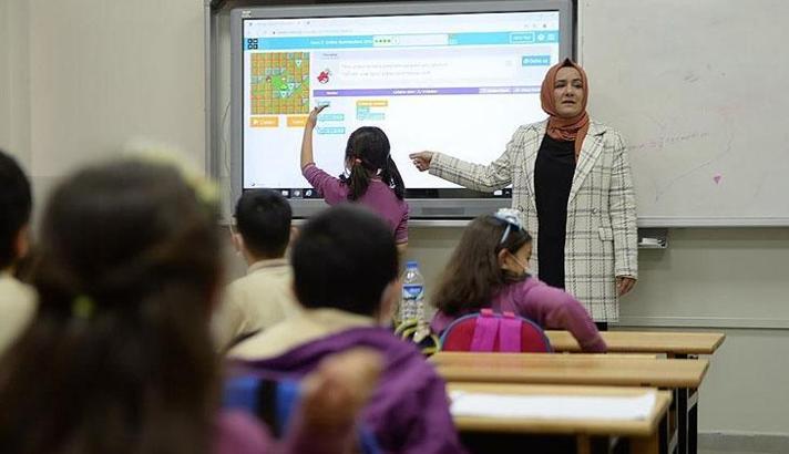 ÖĞRETMEN YAZ TATİLİ İL İÇİ ATAMA TARİHLERİ | Eş durumu öğretmen il içi yer değiştirme başvuruları sonuçları ne zaman açıklanacak? Tercihler ne zaman?