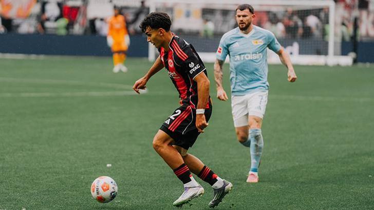 7 gollü maçta Eintracht Frankfurt'a Can Uzun yetmedi!