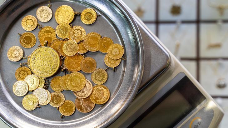 Altın fiyatları yeniden rekor kırdı