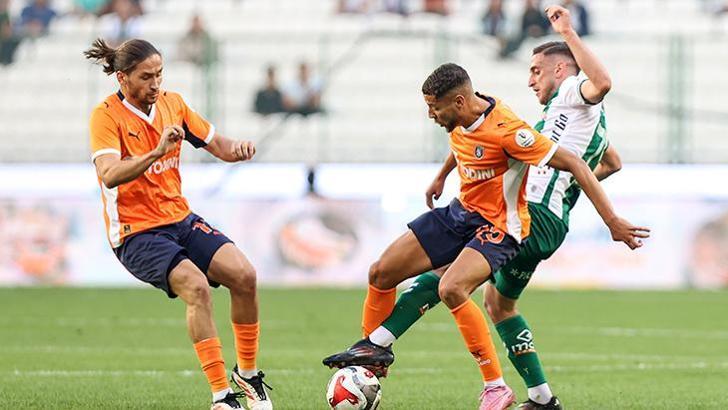 Konyaspor - Başakşehir maçından kareler
