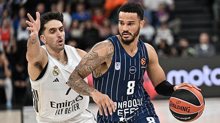 Euroleague'de Anadolu Efes, Real Madrid karşısında mağlup