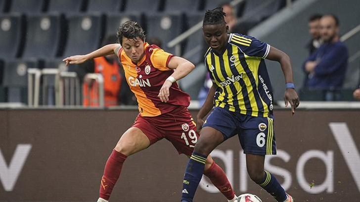 Fenerbahçe, Kadıköy'de Galatasaray'ı mağlup etti! Liderliği aldı