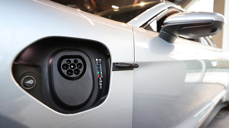 Dünyada elektrikli araç satışları rekor kırdı