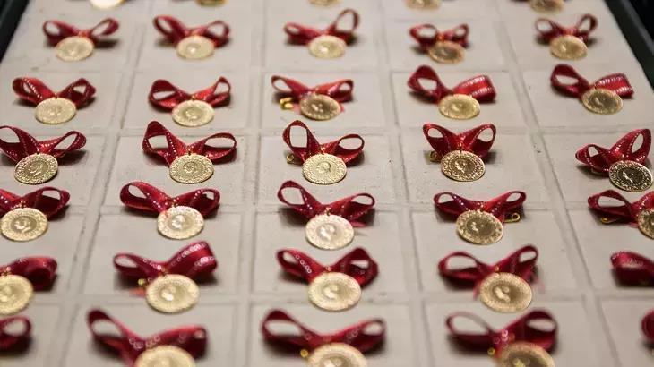 Altın fiyatları haftanın son gününde ne kadar?