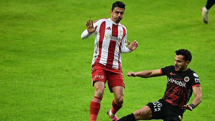 Süper Lig'de Antalyaspor, Gençlerbirliği karşısında geri dönerek galip geldi!
