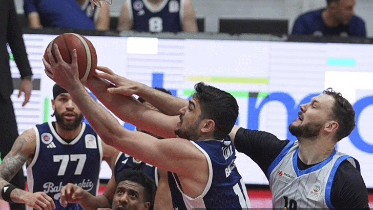 Bahçeşehir Koleji, Aliağa Petkimspor'u farklı geçti