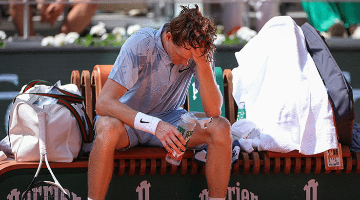 Roland Garros'ta sürpriz üstüne sürpriz! Seri başları turnuvaya veda etti