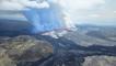 İzlanda’da yanardağ son altı ayda beşinci kez patladı: Lavlar 50 metreye kadar yükseldi