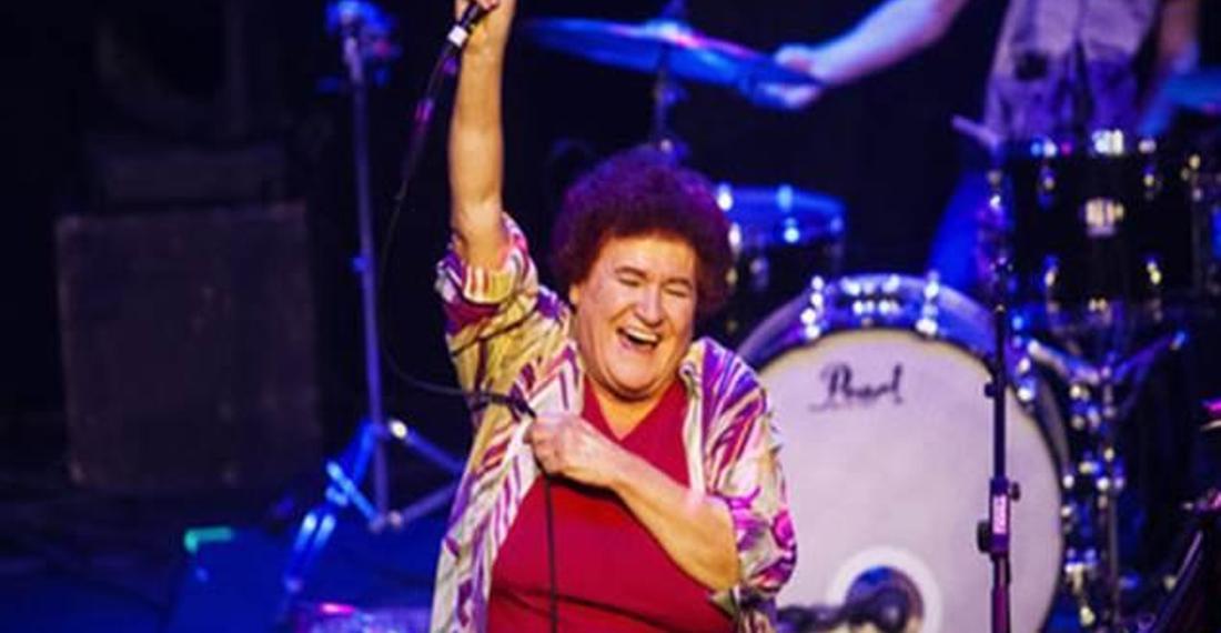 Selda Bağcan'ın yurt dışında konser vermesine artık şaşırmayalım