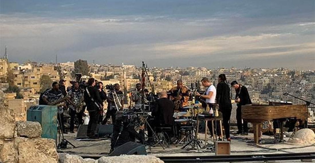 Coldplay'den köklere dönüş albümü