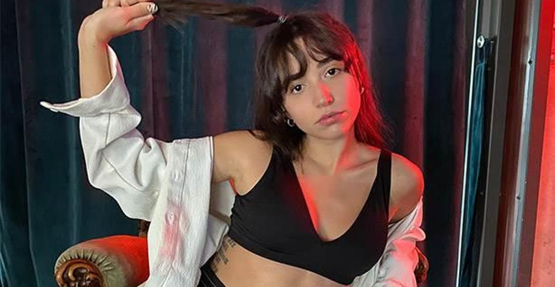 Zeynep Bastık 'Boş Yapma'yla 2020'nin son hit'ini patlattı