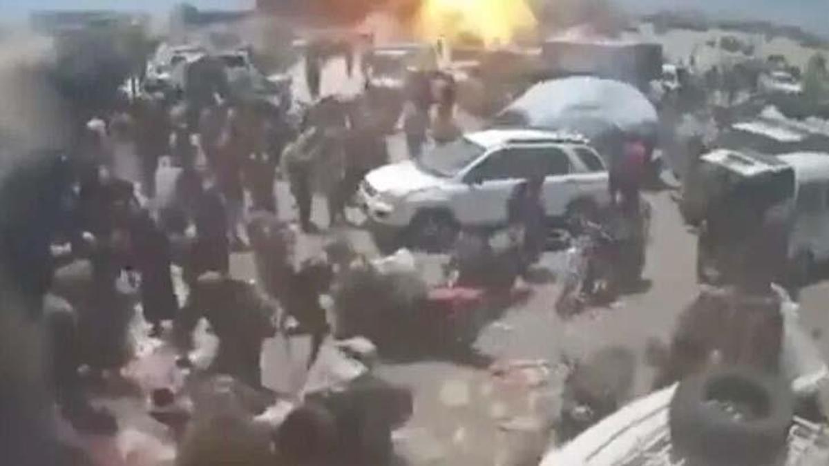 Yemen'de patlama! Halk pazarı balistik füzeyle hedef alındı