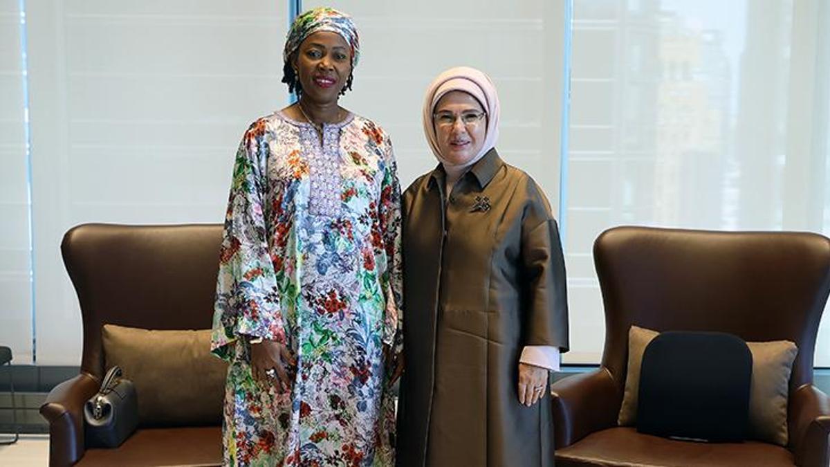 Emine Erdoğan, Sierra Leone Cumhurbaşkanı'nın eşi Fatima Maada Bio ile görüştü