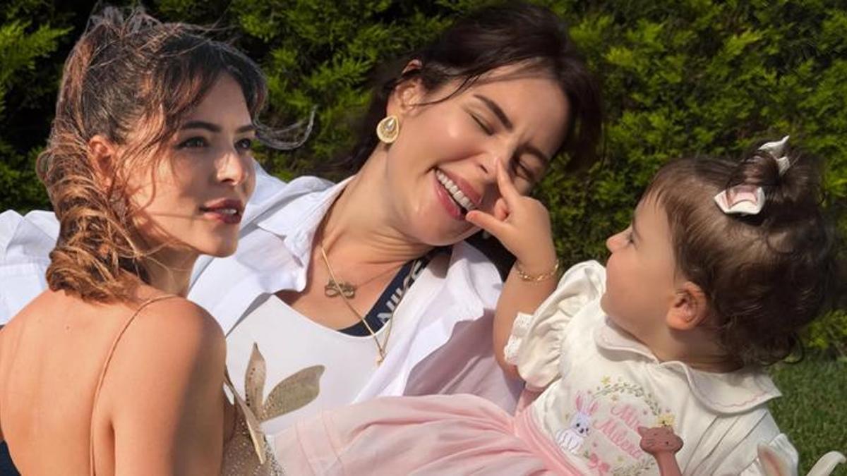 Kızı Milena'nın son halini paylaştı! Yıldız Çağrı Atiksoy takipçilerine sordu: Aynısı değil mi?