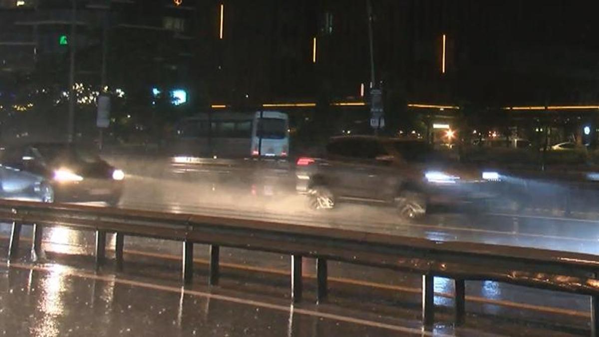 İstanbul'da yağış etkili oldu