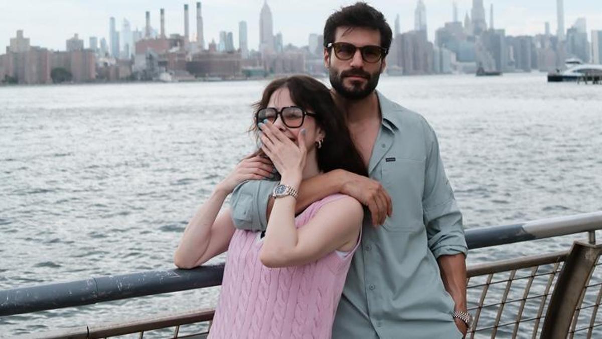 Japonya'da romantik tatil! Özge Gürel ve Serkan Çayoğlu çiftinden aşk dolu poz
